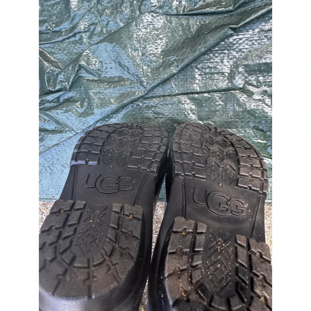 UGG Australia Kids Black Glossy Rubber Rain Boots Size 12-12.5